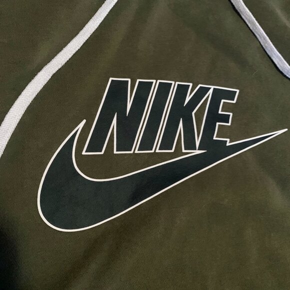 Nike Graphic Pullover Hoodie - Picture 4 of 4